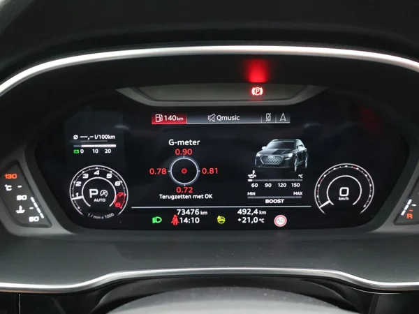 AUDI RS Q3 (2023) — foto 9 van 29