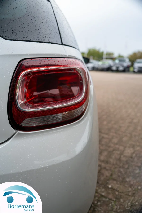 Citroen DS3 (2015) — foto 3 van 37
