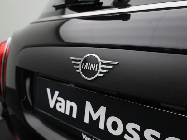 MINI One (2022) — foto 20 van 34