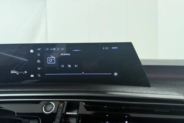 Peugeot 5008 (2025) — foto 3 van 17