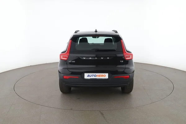 Volvo XC40 (2021) — foto 11 van 16