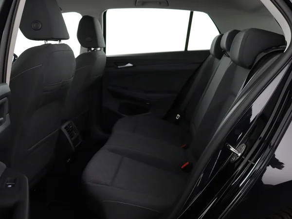 VOLKSWAGEN Golf (2024) — foto 5 van 28