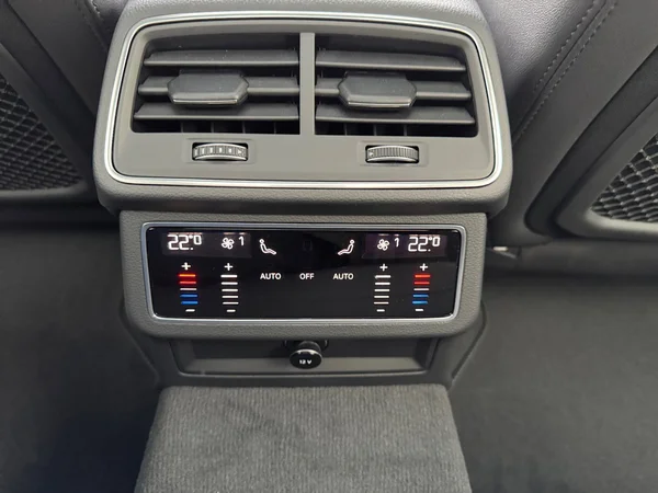 AUDI A6 Avant PHEV (2026) — foto 11 van 24