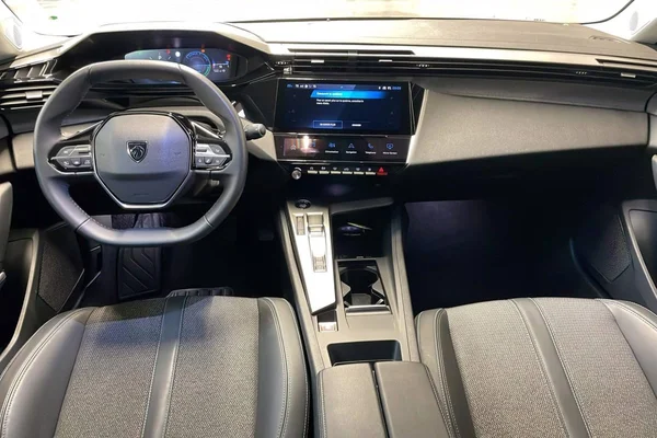 Peugeot 408 (2025) — foto 5 van 31