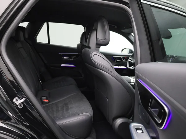 Mercedes-Benz GLC (2025) — foto 37 van 49