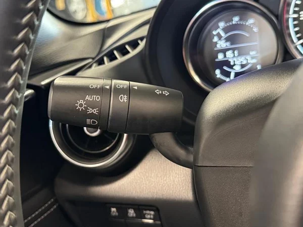 MAZDA MX-5 (2023) — foto 15 van 27