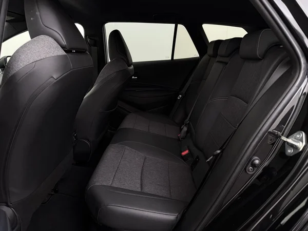 TOYOTA Corolla (2022) — foto 5 van 28