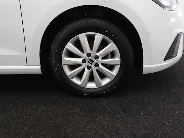 SEAT Ibiza (2022) — foto 2 van 29