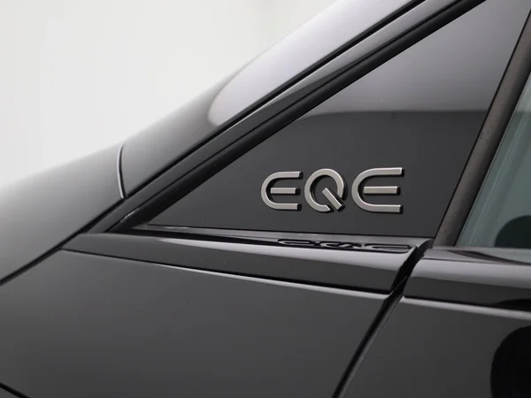 Mercedes-Benz EQE (2022) — foto 49 van 72