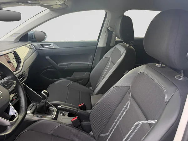 VOLKSWAGEN Taigo (2024) — foto 4 van 21
