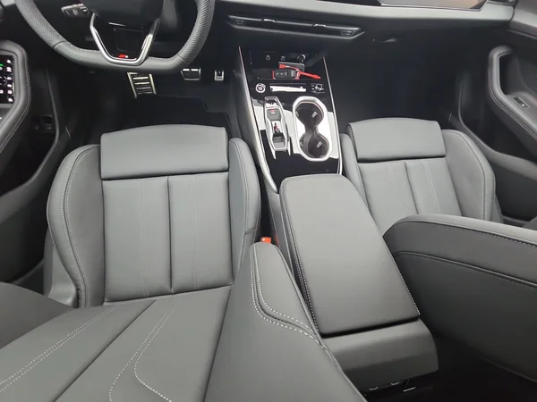 AUDI A6 e-hybrid (PHEV) (2025) — foto 22 van 24