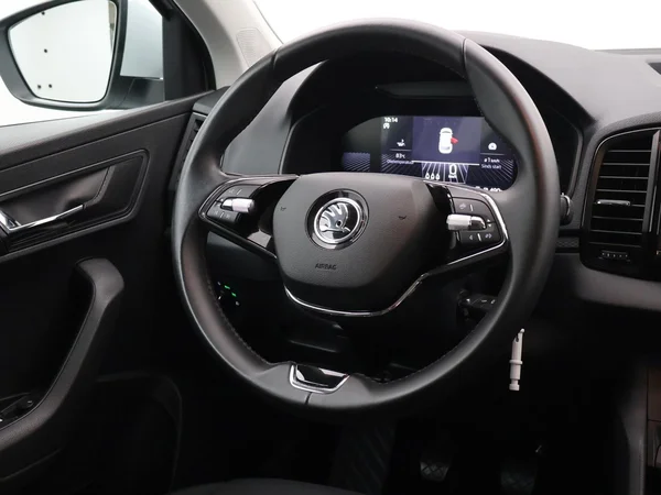 SKODA Karoq (2023) — foto 27 van 29