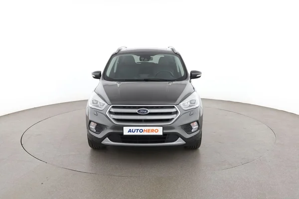 Ford Kuga (2018) — foto 15 van 16