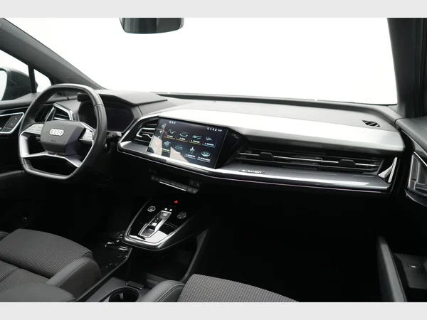 AUDI Q4 e-tron (2023) — foto 23 van 31