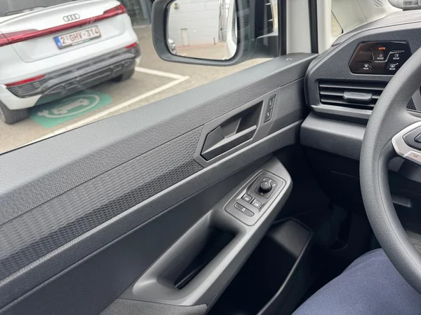 VOLKSWAGEN Caddy Dsl (2025) — foto 7 van 24