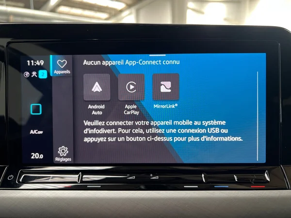 VOLKSWAGEN Golf VIII (2023) — foto 3 van 20