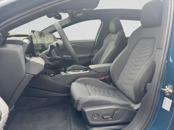 AUDI A6 Avant e-tron (2025) — foto 17 van 23