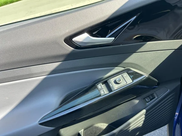 VOLKSWAGEN ID.4 (2026) — foto 6 van 23