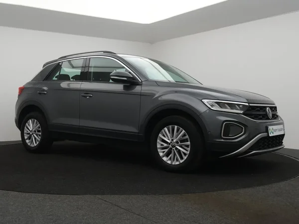 Volkswagen T-Roc (2022) — foto 23 van 26