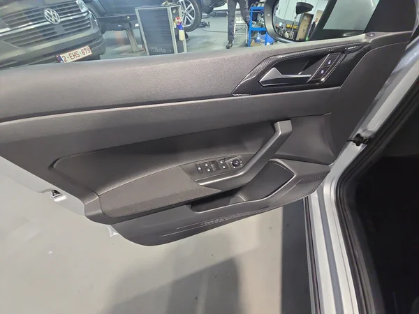 VOLKSWAGEN Taigo (2026) — foto 2 van 24