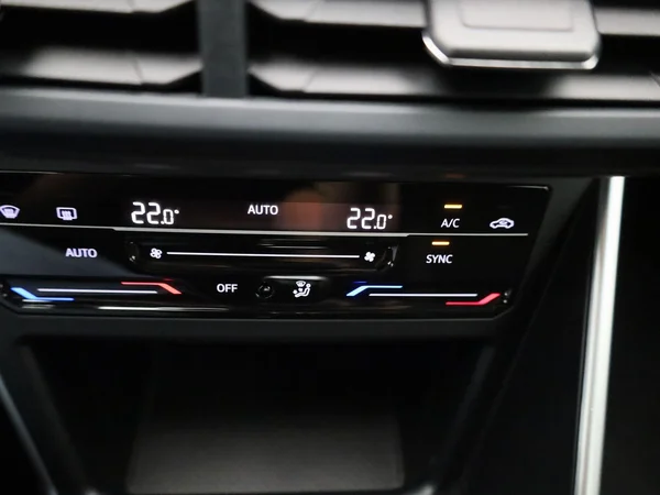 Volkswagen Polo (2023) — foto 16 van 37
