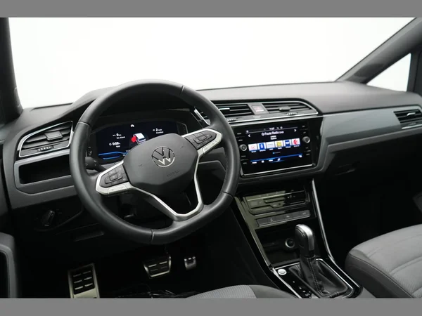 VOLKSWAGEN Touran (2023) — foto 6 van 30