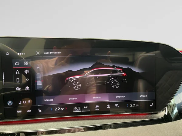 AUDI Q6 e-tron (2025) — foto 7 van 24
