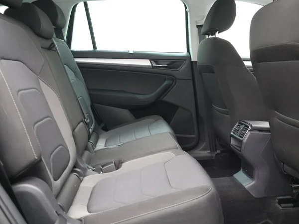 SKODA Kodiaq (2024) — foto 6 van 32
