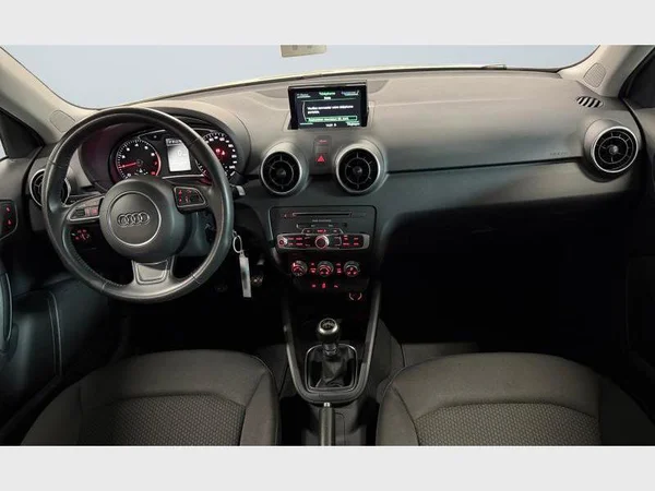 AUDI A1 Sportback (2017) — foto 3 van 24
