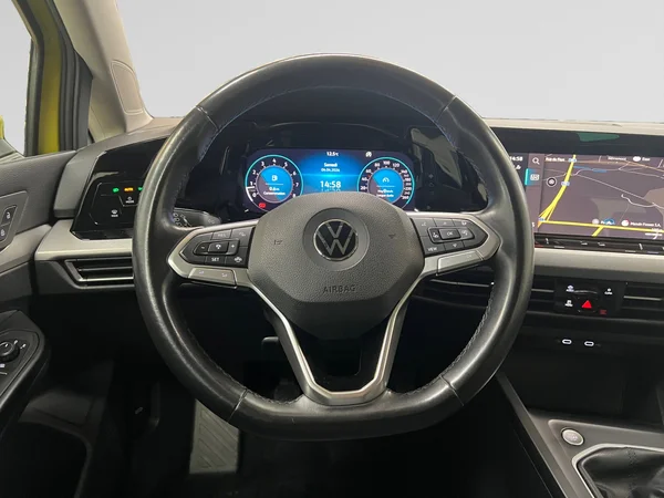 VOLKSWAGEN Golf VIII (2020) — foto 18 van 20