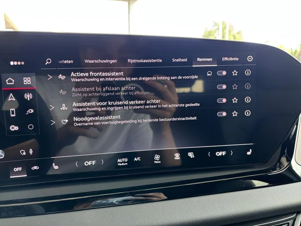 AUDI A5 Avant e-hybrid (PHEV) (2026) — foto 15 van 24