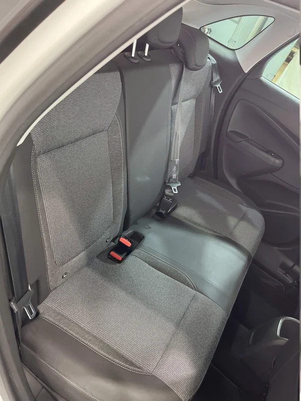 Opel Crossland (2021) — foto 71 van 80