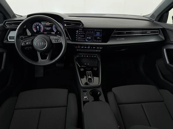 AUDI A3 Sportback (2025) — foto 7 van 18
