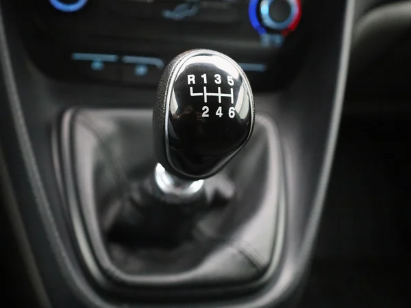 Ford Transit Connect (2022) — foto 2 van 31
