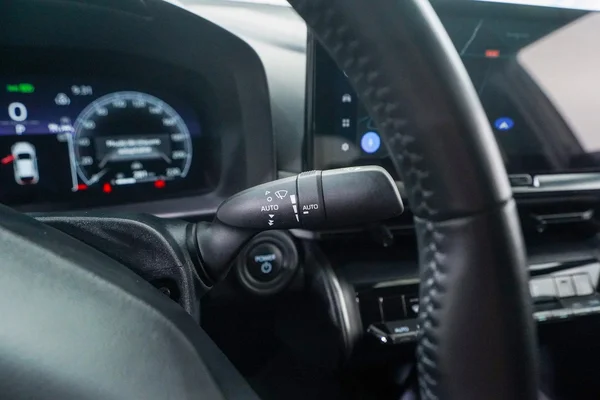 Toyota C-HR Hybrid (HEV) (2024) — foto 14 van 44