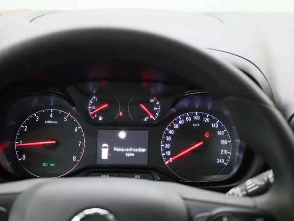 Opel Combo Life (2022) — foto 35 van 35