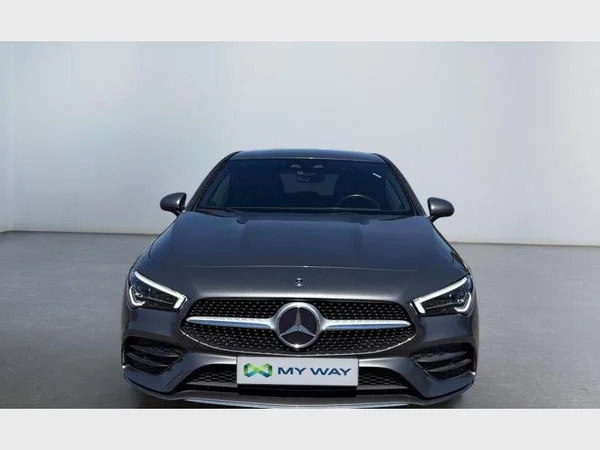 Mercedes-Benz CLA 180 (2021) — foto 12 van 25