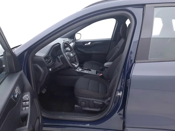 Ford Kuga HEV (2022) — foto 3 van 29