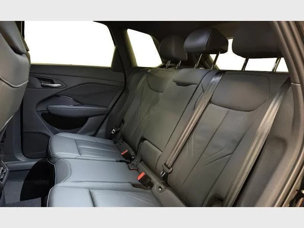 Audi Q3 SUV (2026) — foto 6 van 26