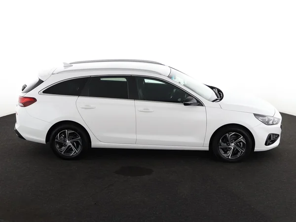 HYUNDAI i30 (2024) — foto 22 van 26