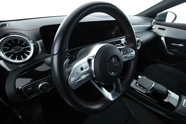 Mercedes-Benz CLA-Klasse (2023) — foto 2 van 16