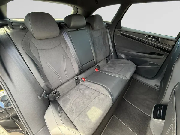 VOLKSWAGEN ID.7 Tourer (2024) — foto 11 van 24