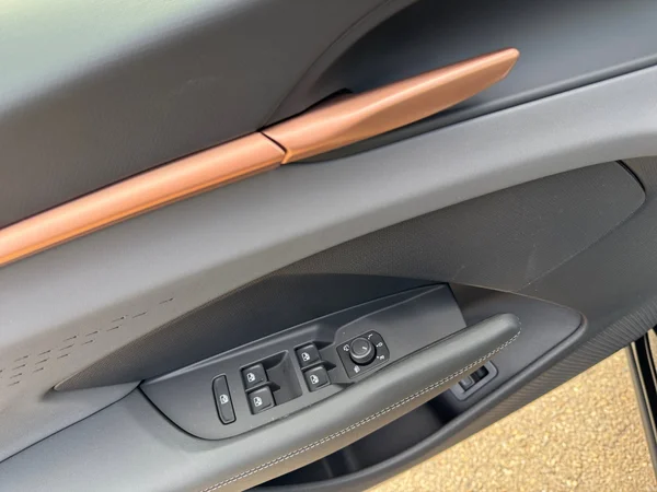 CUPRA Terramar e-Hybrid (PHEV) (2025) — foto 18 van 34