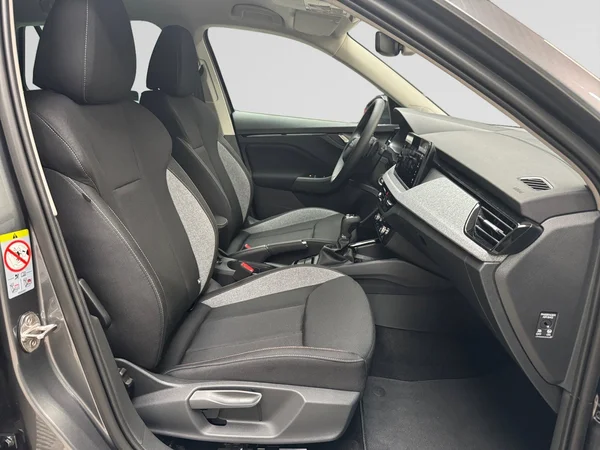 SKODA Kamiq (2025) — foto 10 van 16