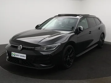 VOLKSWAGEN Passat SW (2024)