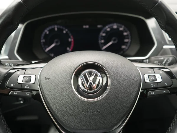 VOLKSWAGEN Tiguan Dsl (2016) — foto 15 van 31