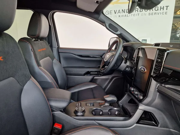 Ford Ranger — foto 8 van 13