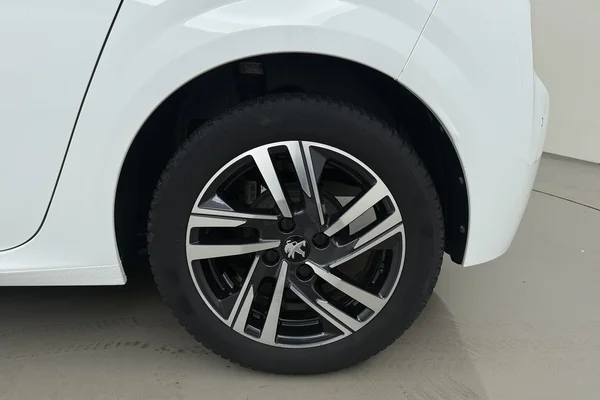 Peugeot 208 (2023) — foto 16 van 19