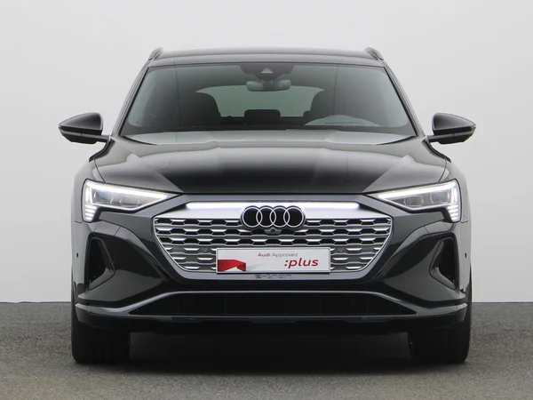 AUDI Q8 e-tron Sportback (2025) — foto 20 van 24