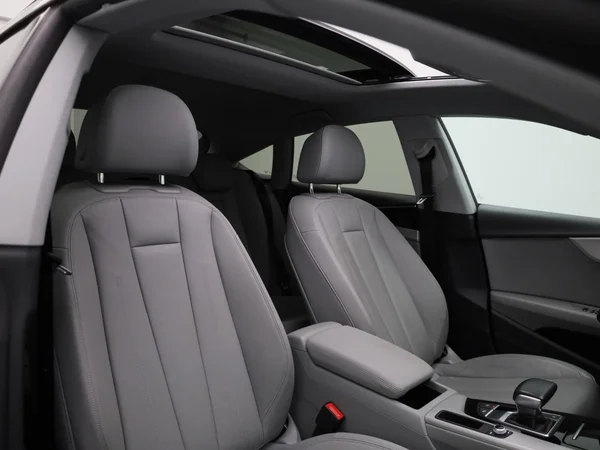 Audi A5 (2022) — foto 28 van 39